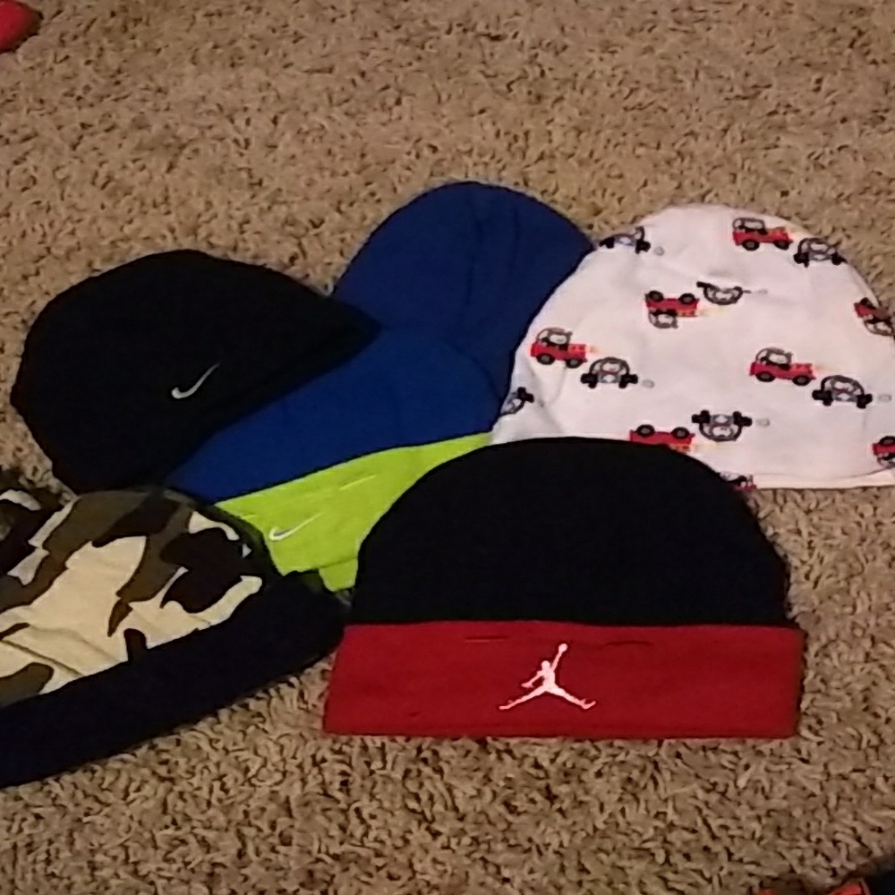 0-6 months hats